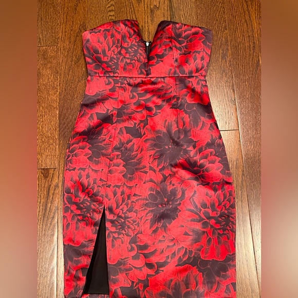 REVOLVE Dresses & Skirts - Revolve NBD Cocktail Dress Size Small Black Red Floral Strapless Mini Dress chic